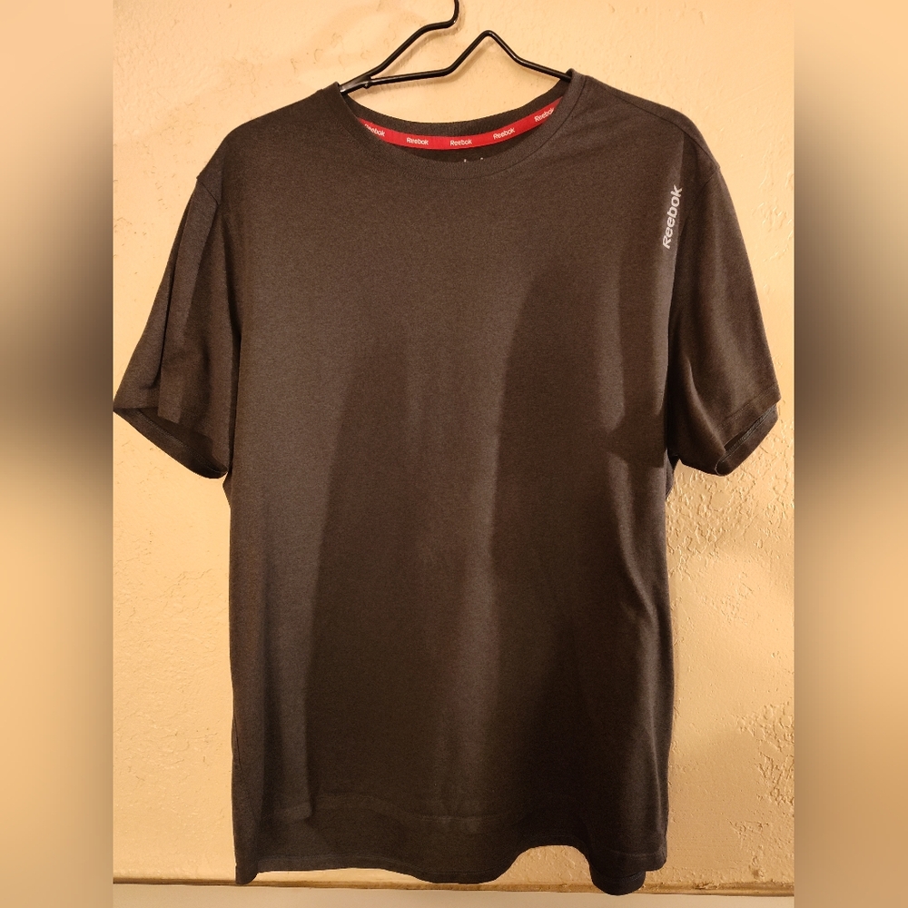 Reebok T-shirt